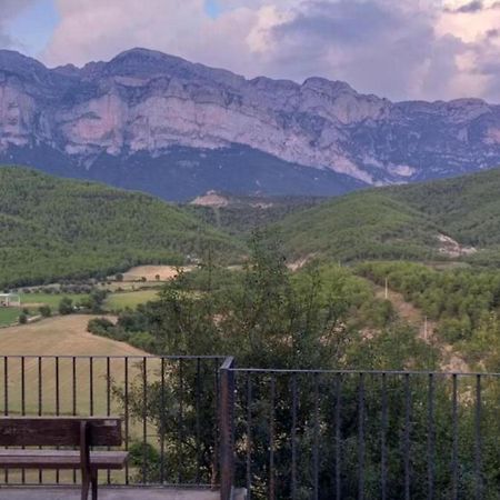 Vistas A La Montana En Un Pueblo Con Encanto. El Pueyo de Araguás 外观 照片
