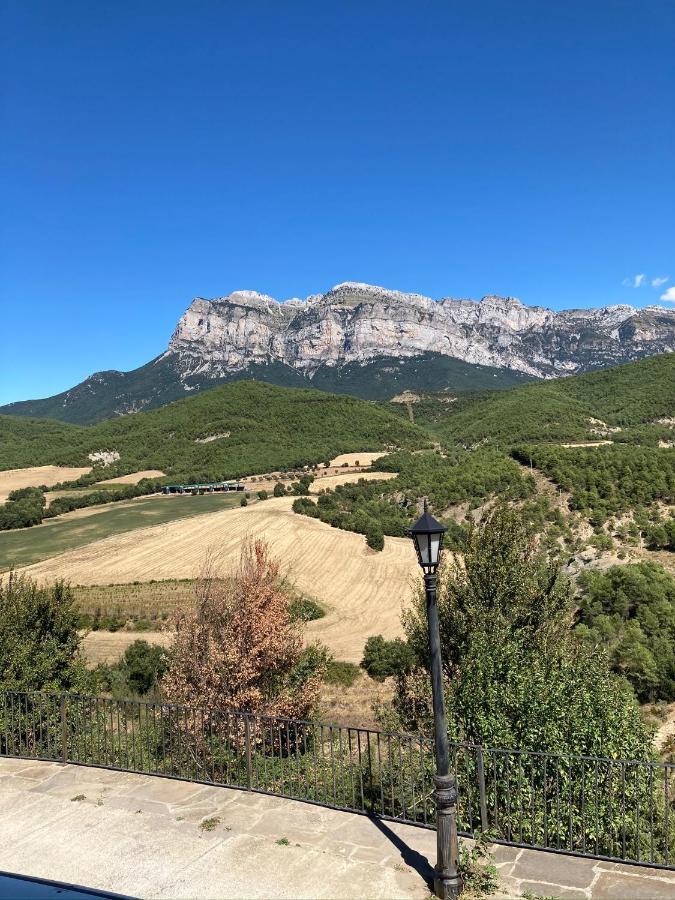 Vistas A La Montana En Un Pueblo Con Encanto. El Pueyo de Araguás 外观 照片